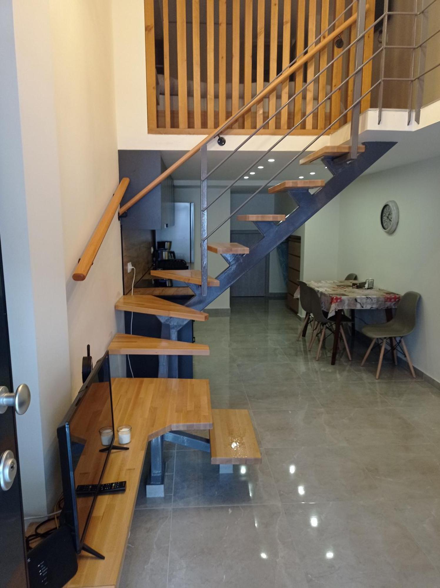 Minimal Two-Floor Apartment Θεσσαλονίκη Εξωτερικό φωτογραφία